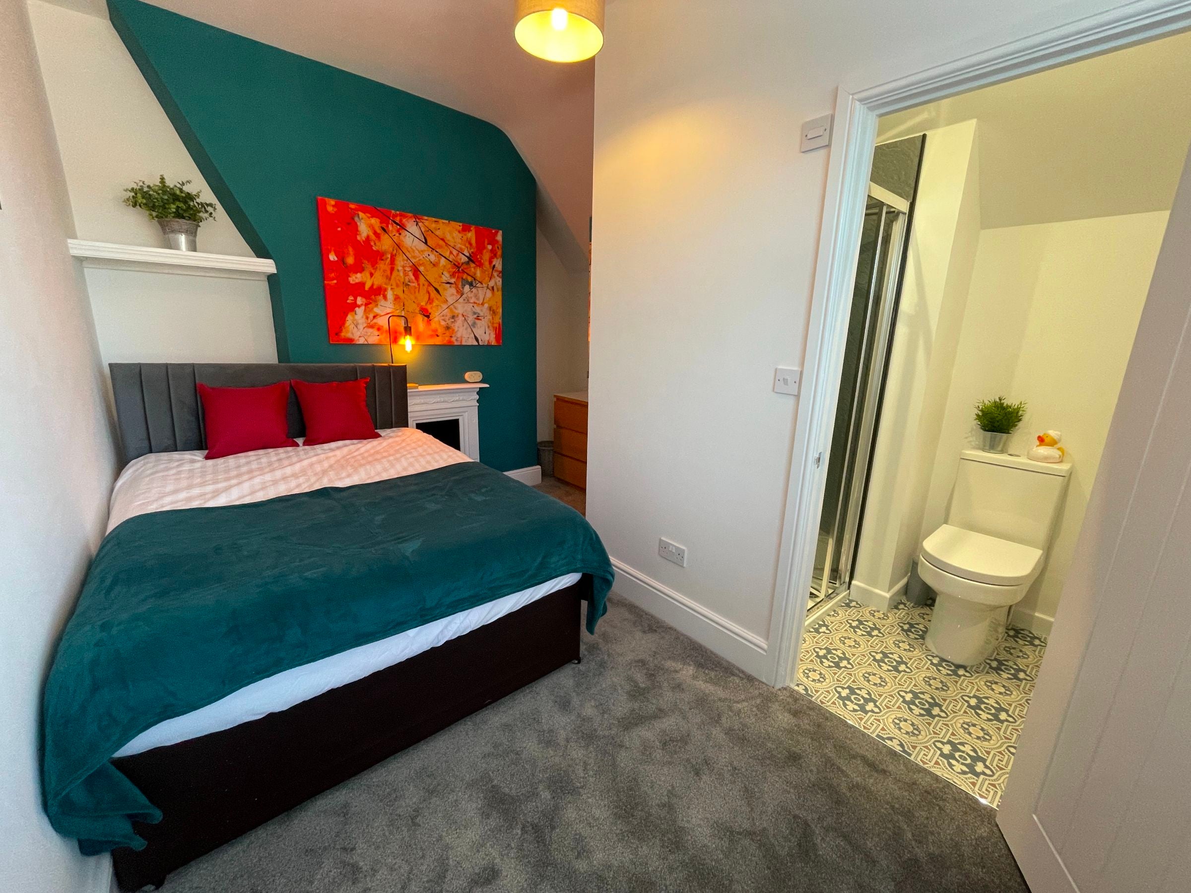 Room Nantwich Road in Crewe