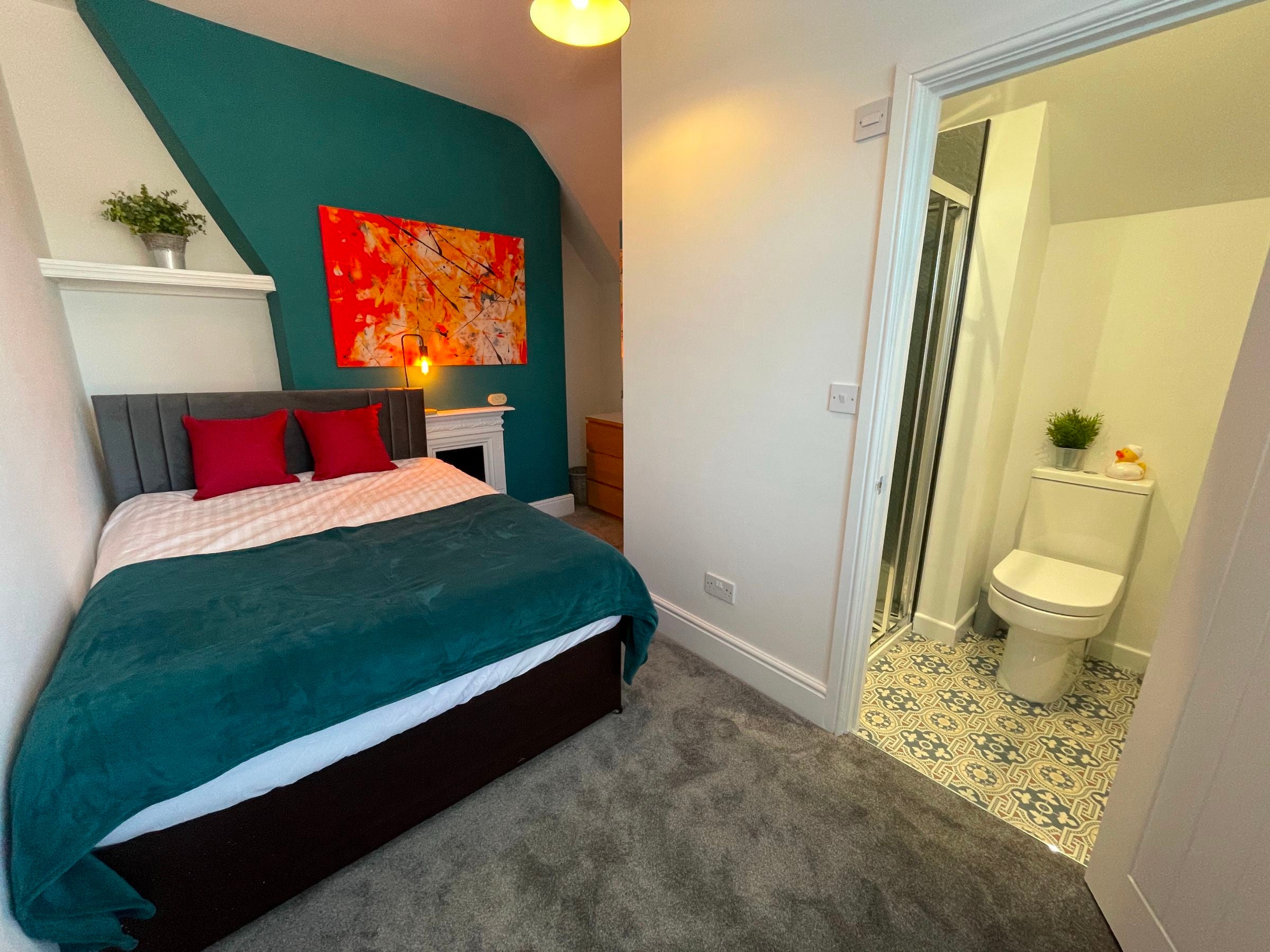 Room Nantwich Road in Crewe