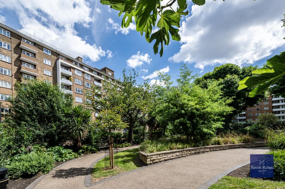 Flat Union Street in Greater London