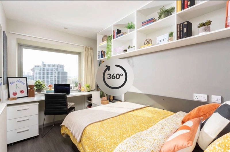 Room International Way in Greater London