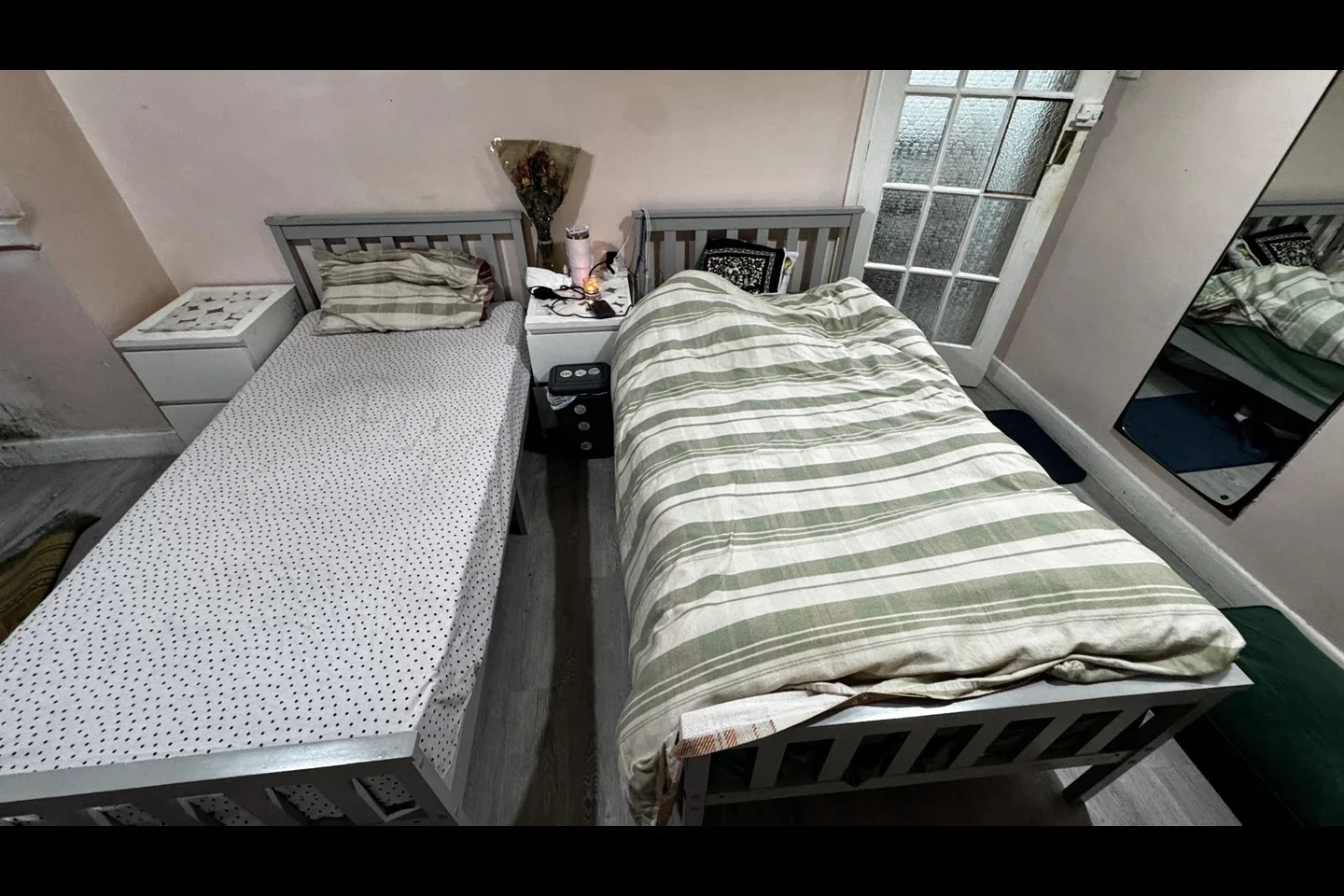 Room Morden Road in Greater London