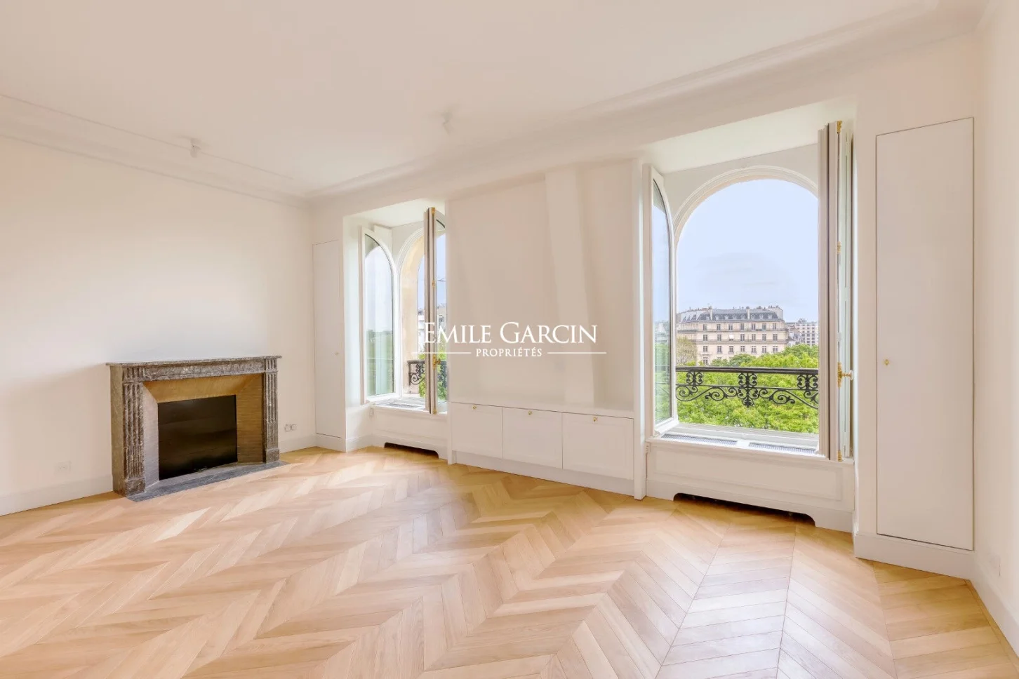 Appartement Avenue Montaigne à Paris