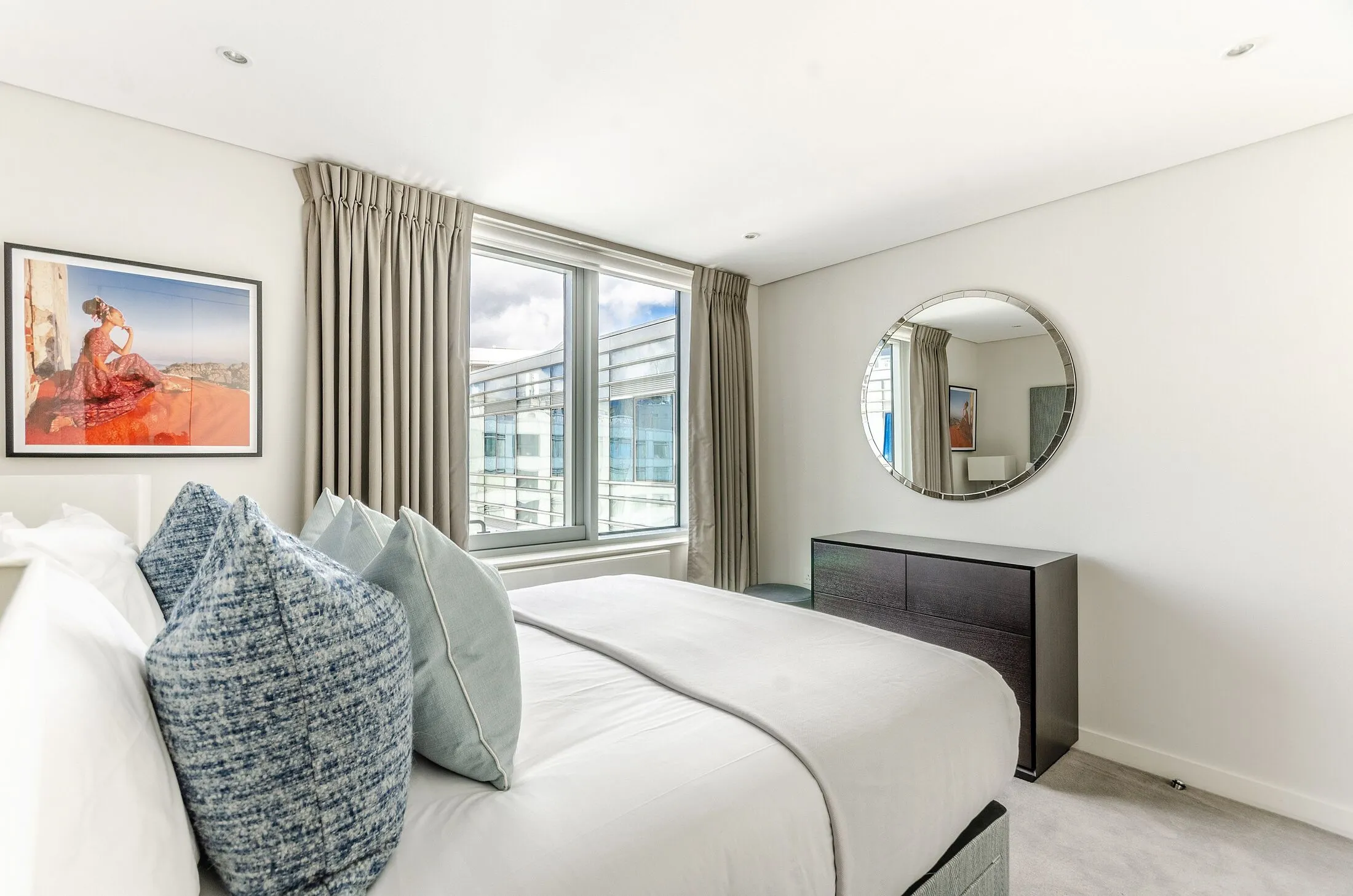 Flat Merchant Square in City of Westminster