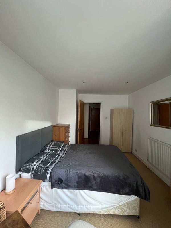 Room Britton Street in Greater London