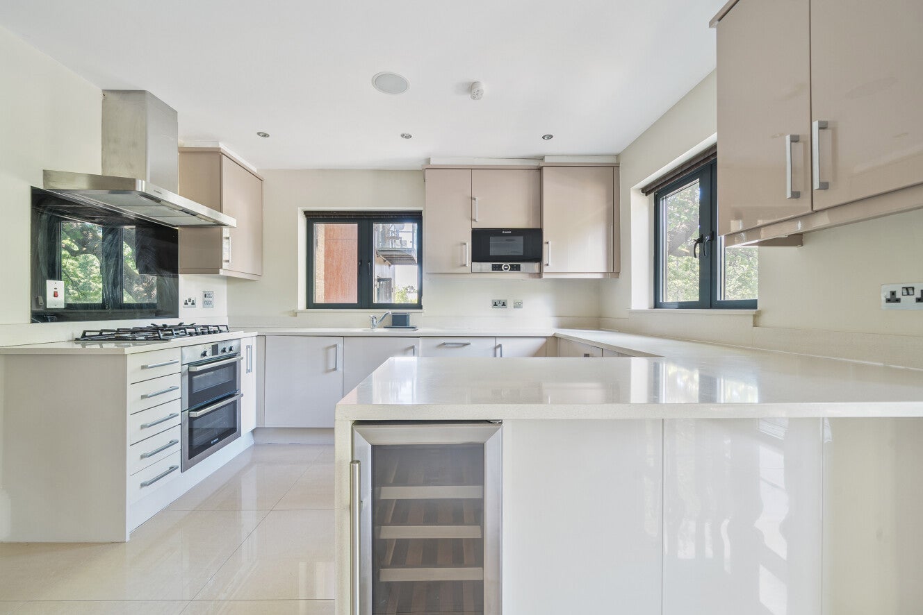 Flat Sydenham Hill in Greater London