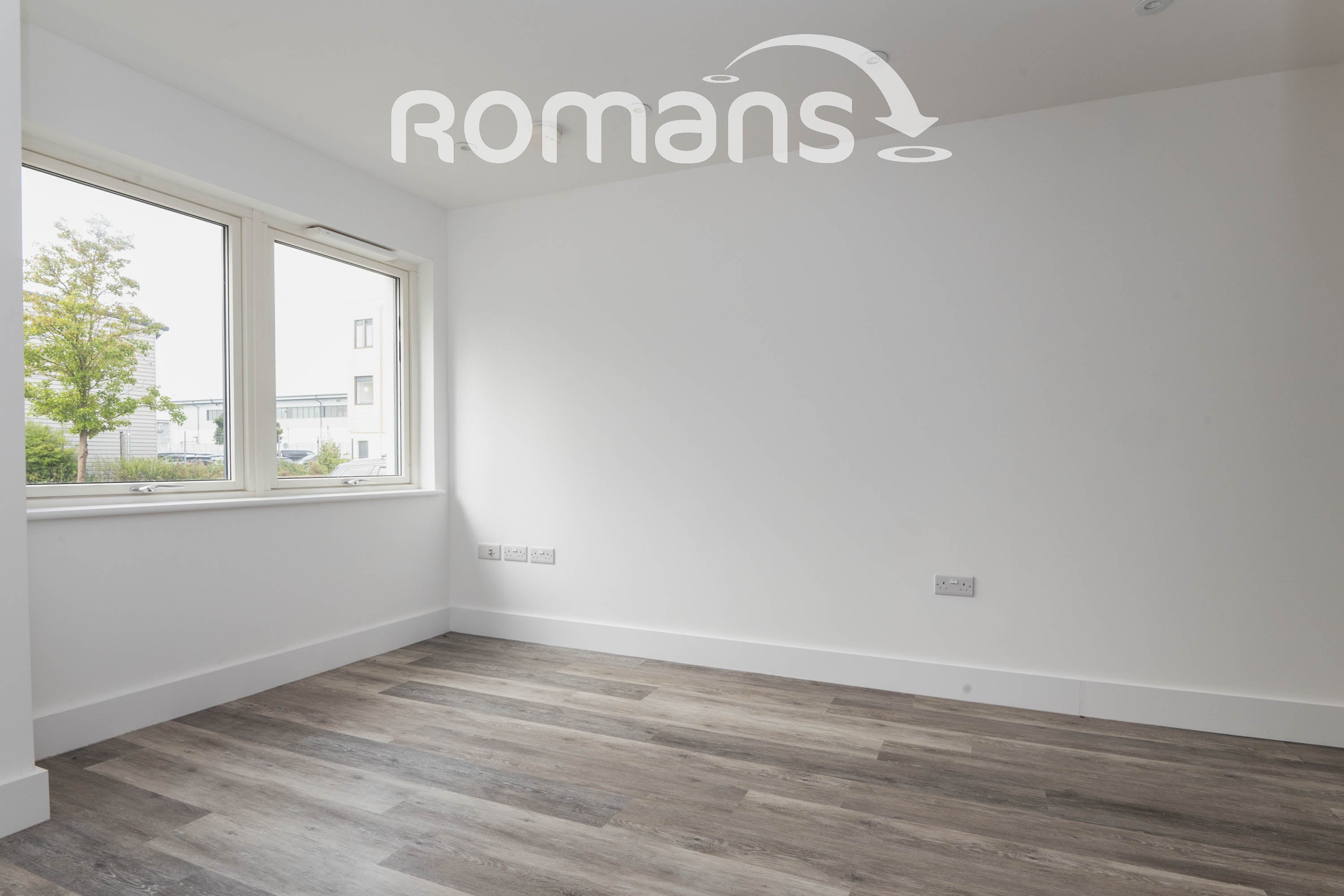 Flat Lyon Way in Camberley
