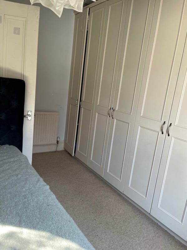 Room Salcombe Road in Greater London