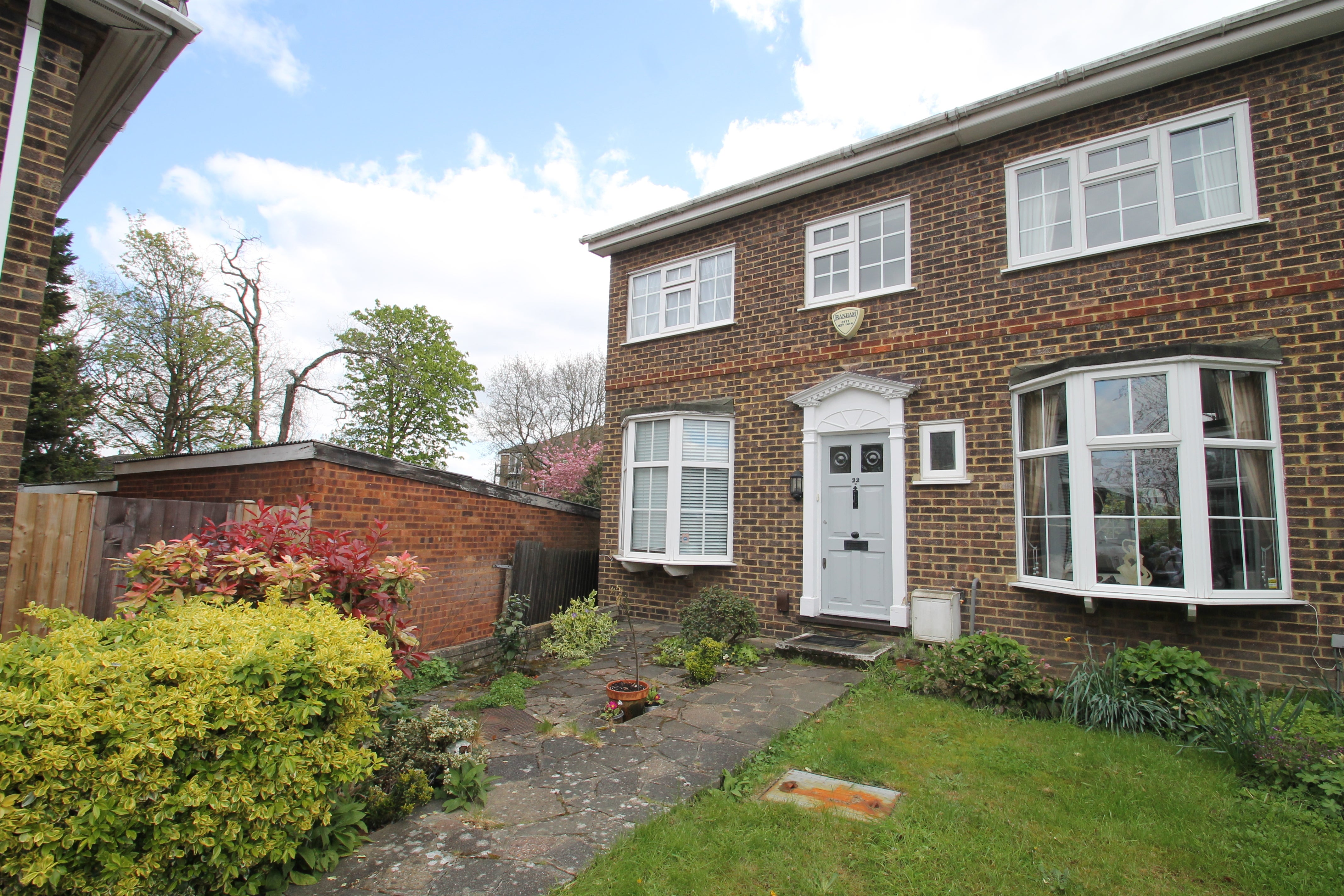 House Chiltern Gardens in Greater London