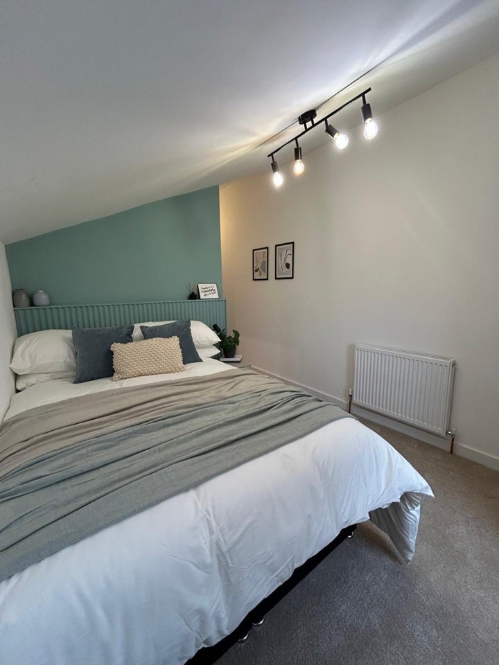 Room Rock Avenue in Gillingham