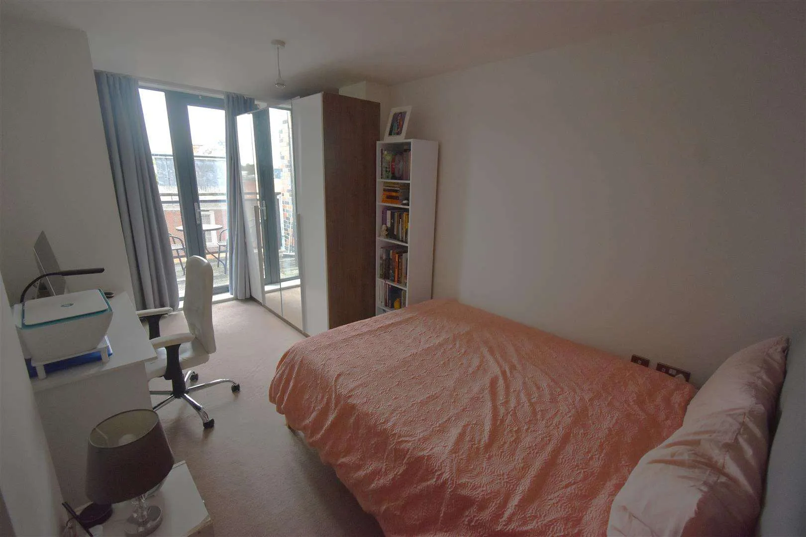 Flat Crayford Road in Greater London