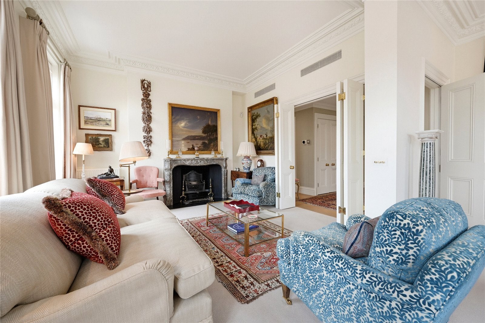 Flat South Audley Street in City of Westminster