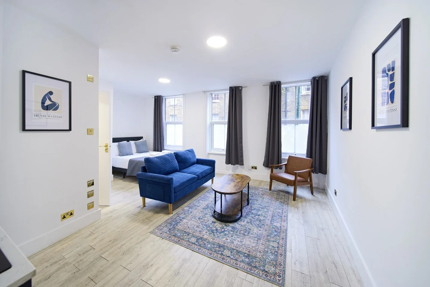 Flat Dray Walk in Greater London