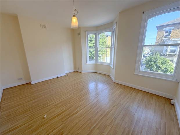 Flat Kellett Road in Greater London