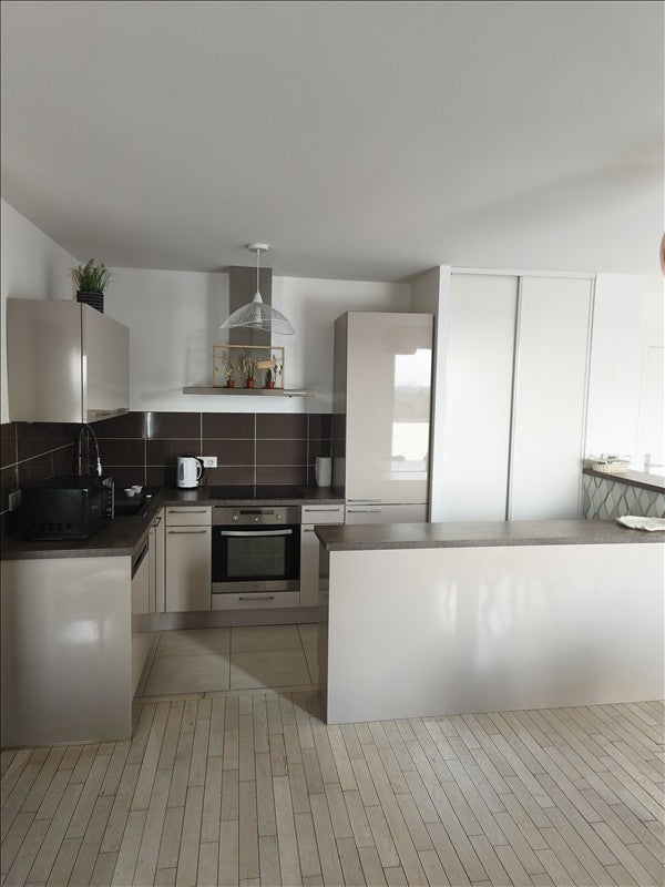 Flat Rue Marguerite Yourcenar in Colombes