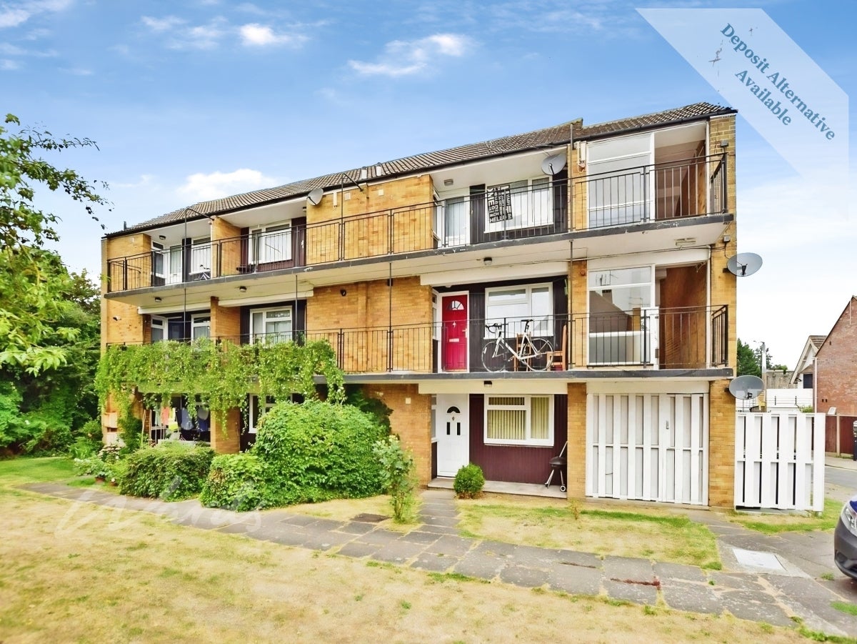 Flat Rhodaus Close in Canterbury