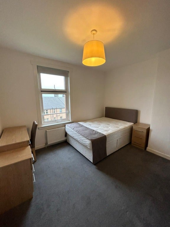 Room Mitchell Street in Dundee
