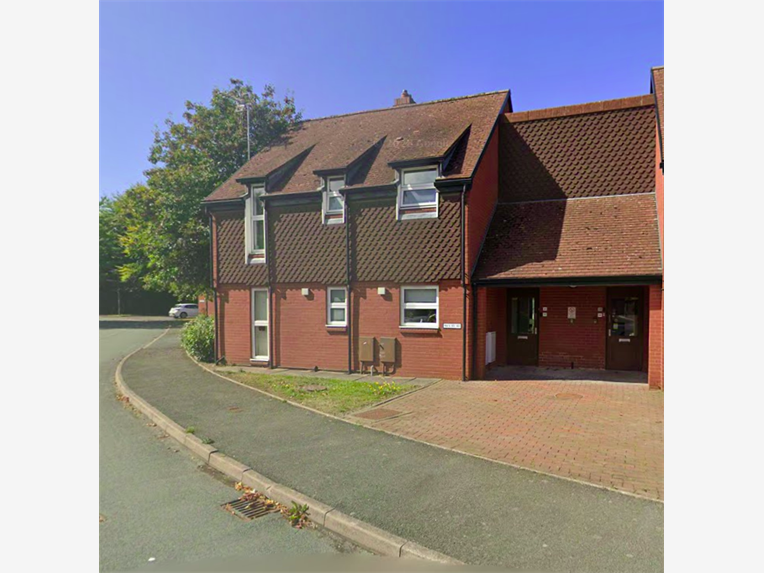 Flat Porchfield in Shrewsbury