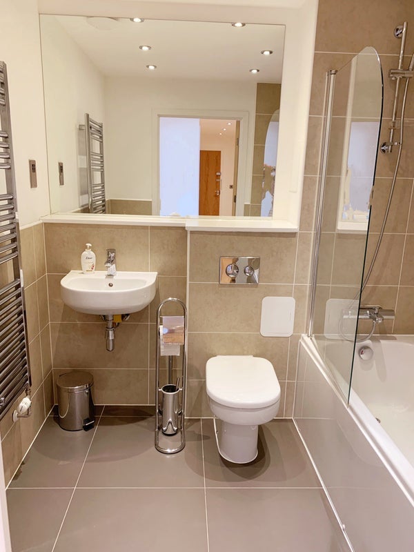Room Fairthorn Road in Greater London