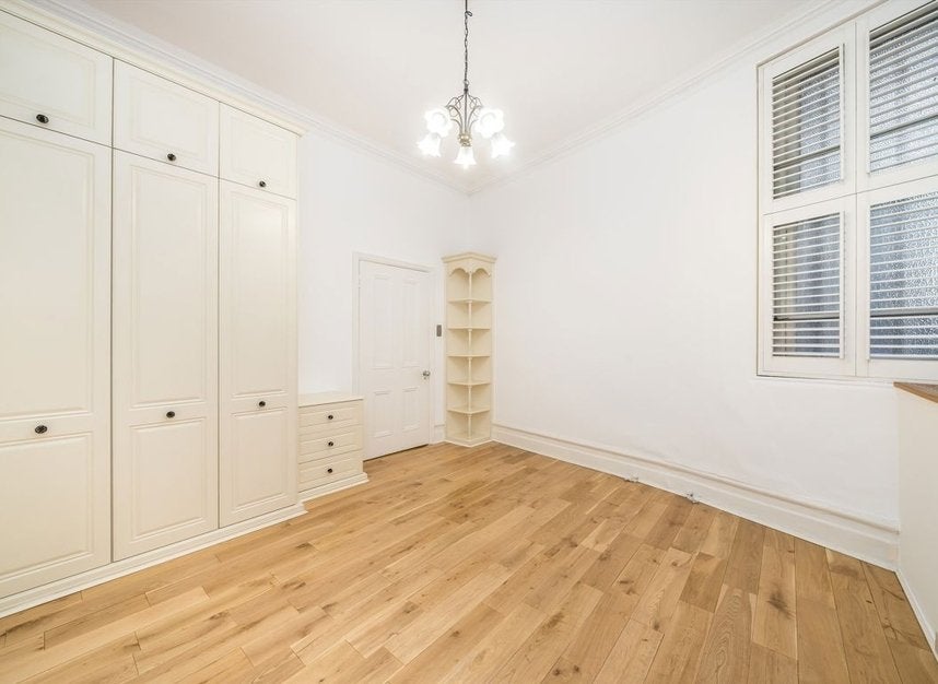 Flat Carlisle Place in City of Westminster