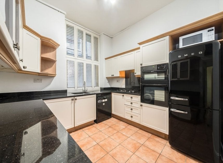 Flat Carlisle Place in City of Westminster