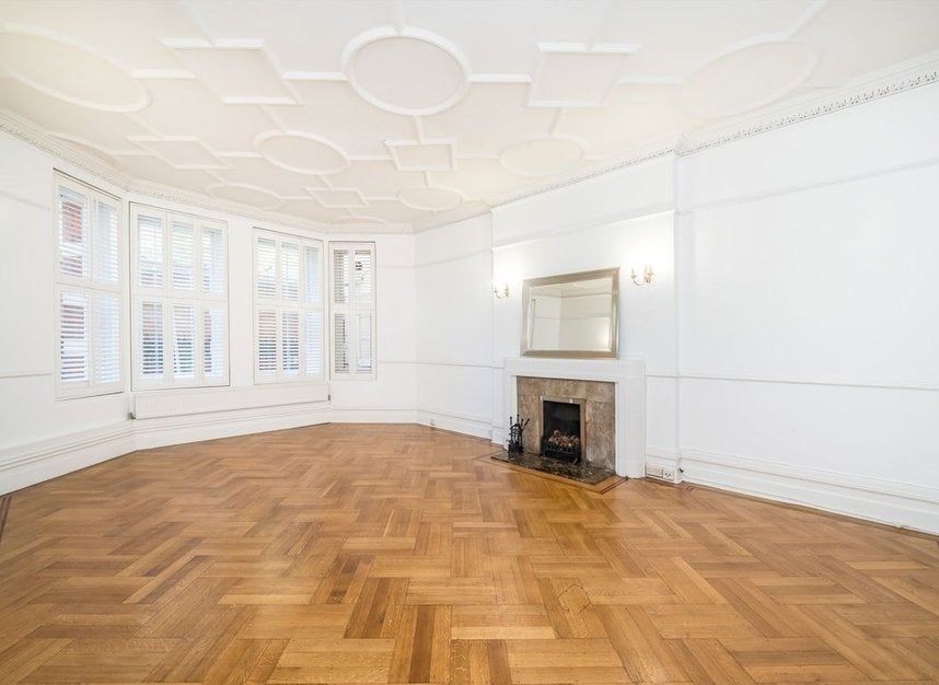 Flat Carlisle Place in City of Westminster