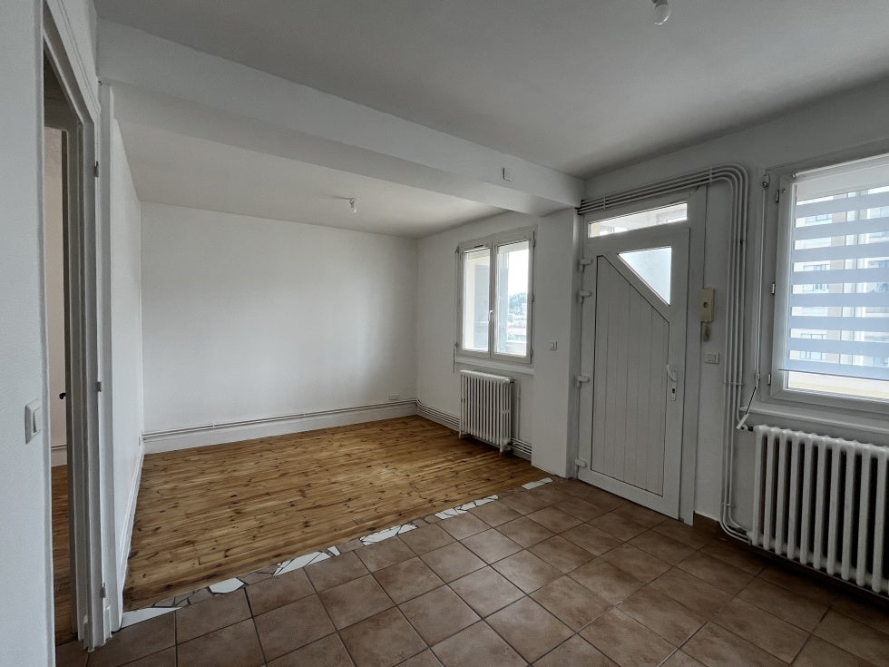 Flat Place Valbenoite in Saint-Étienne