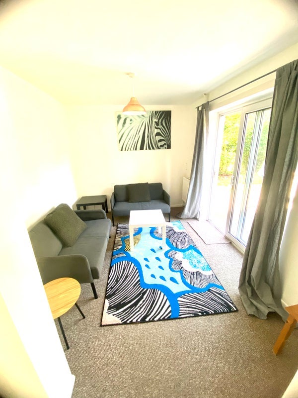 Room Saint Lucia Close in Bristol