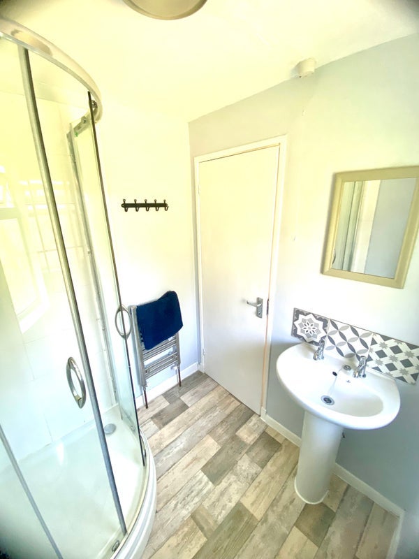 Room Saint Lucia Close in Bristol