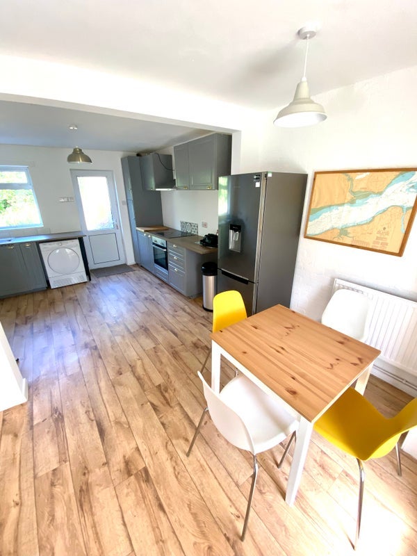 Room Saint Lucia Close in Bristol