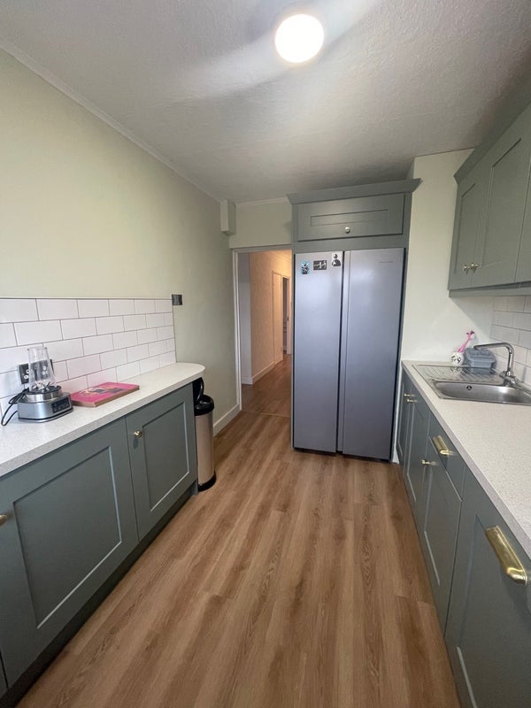 Room Fitzhugh Grove in Greater London