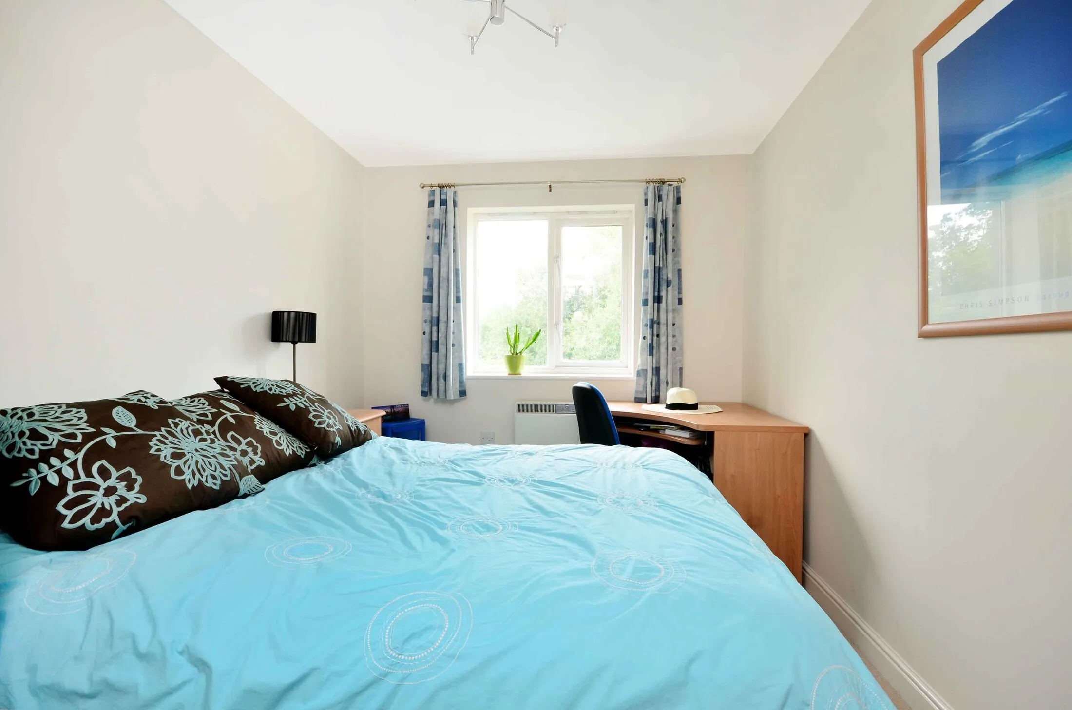 Flat Faraday Road in Guildford