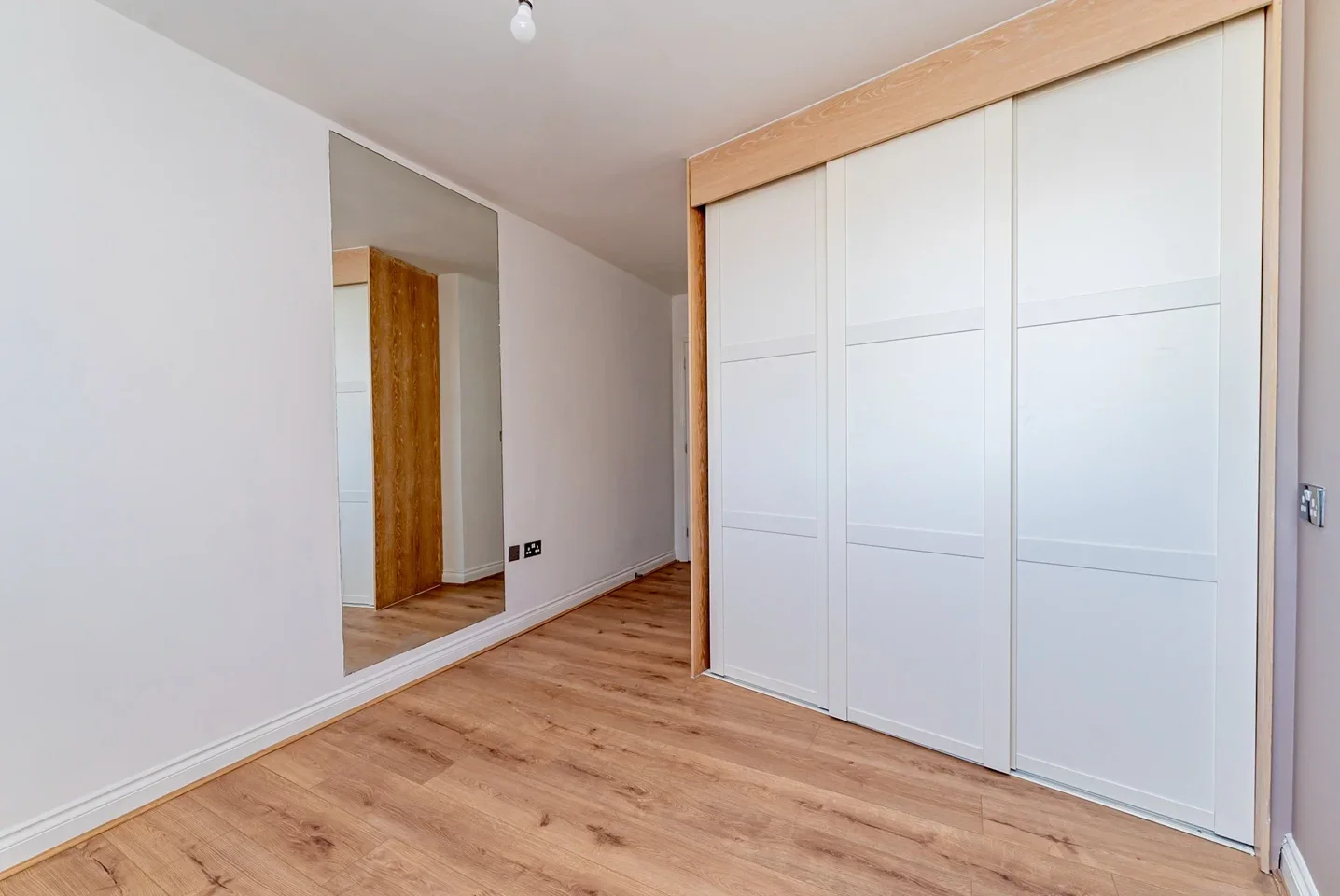 Flat Arklay Close in Greater London