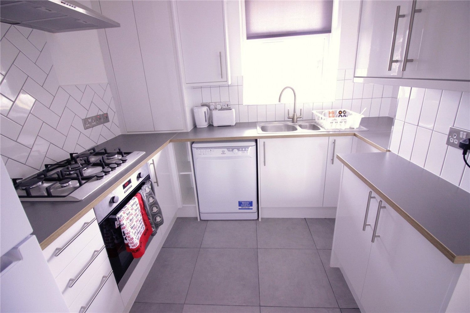 Flat Sceptre Road in Greater London