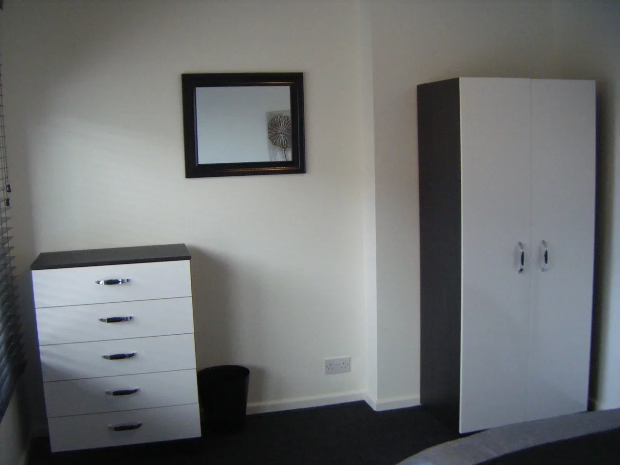Room Fleets Lane in Poole