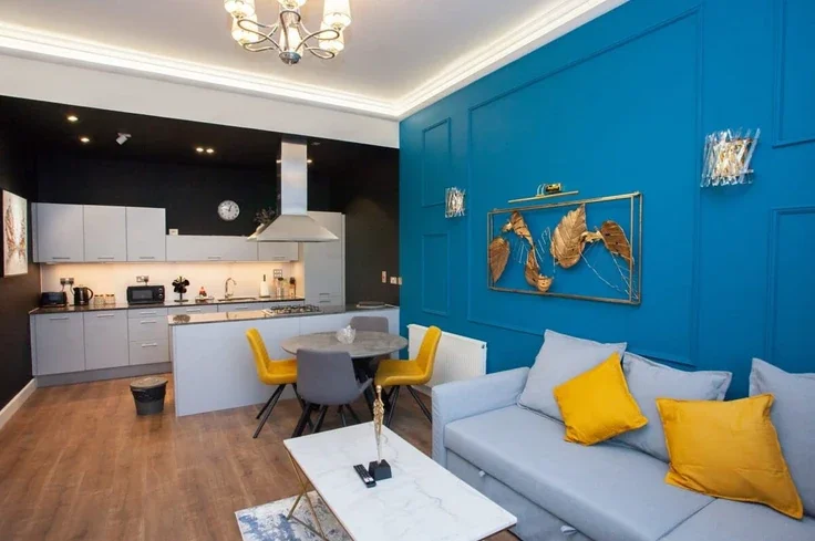 Flat Ingram Street in Glasgow