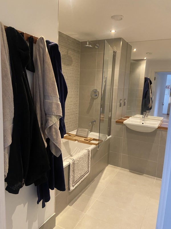Room Offenham Road in Greater London