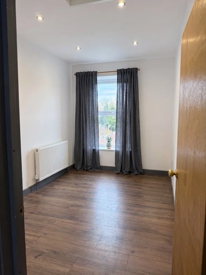 Flat Holloway Road in Greater London
