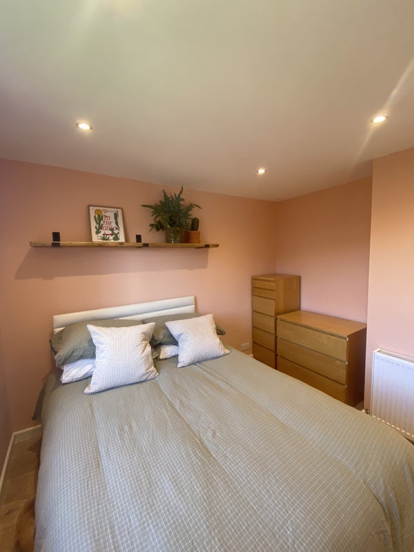 Room Broomhall Road in City of Edinburgh