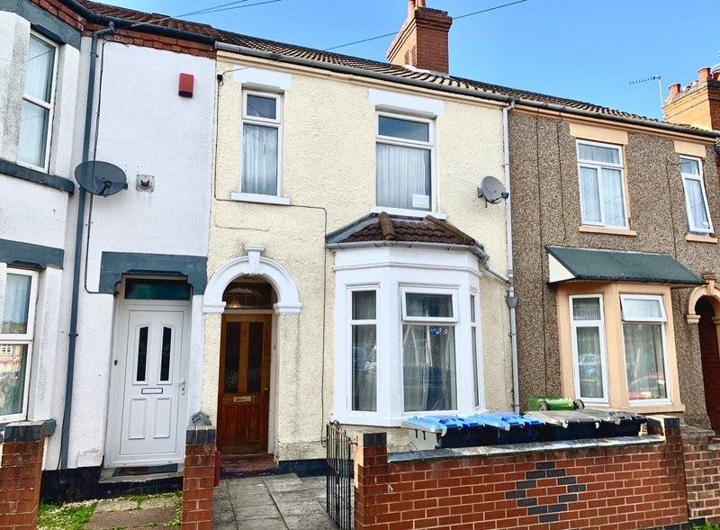 Room Manor Road in Rugby