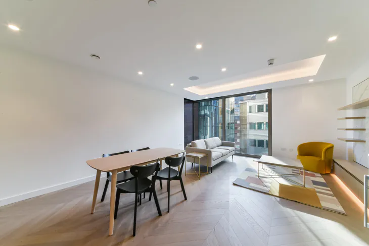 Flat St Clare Street in City of London