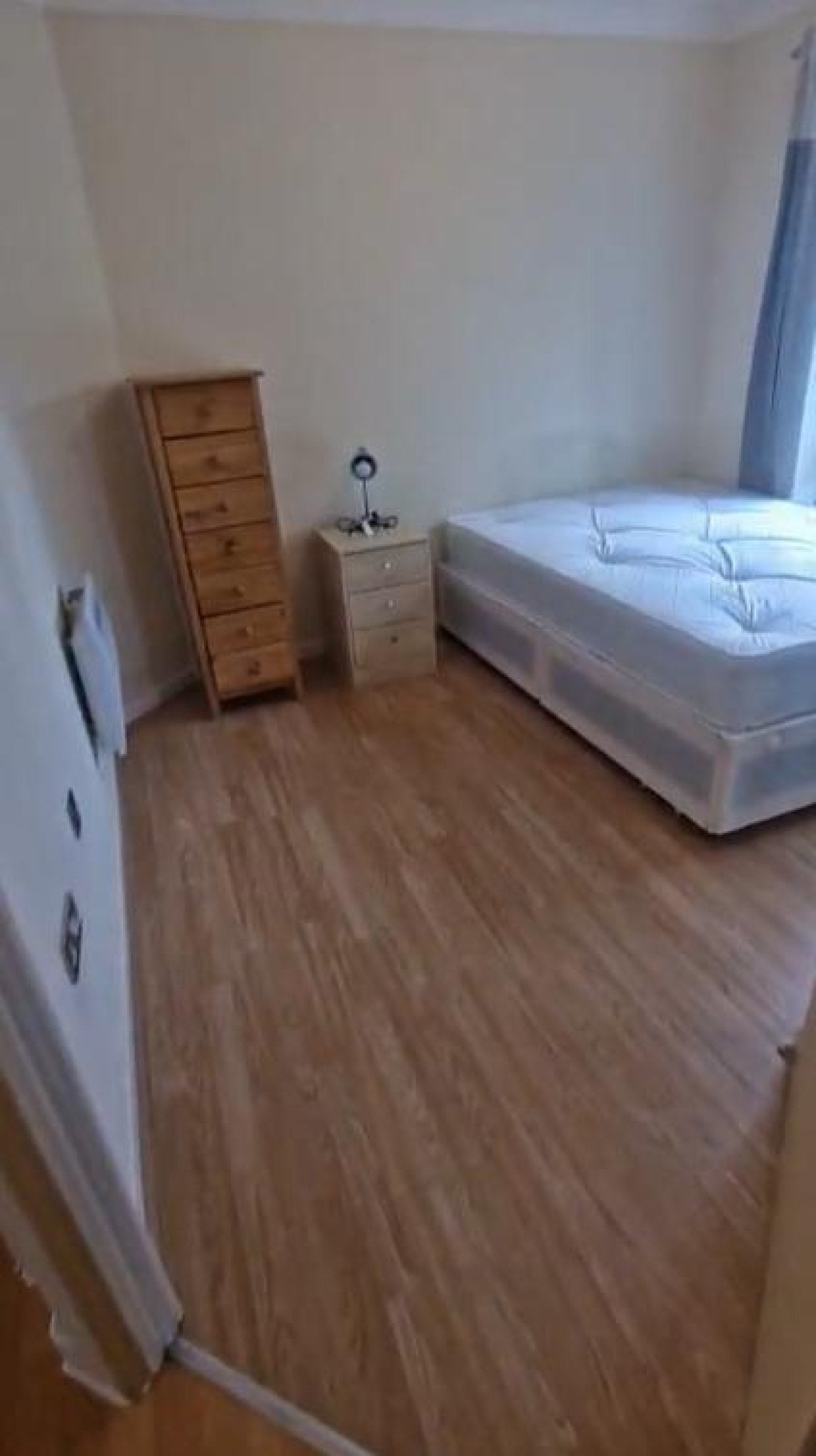 Flat Triumph Close in Colchester