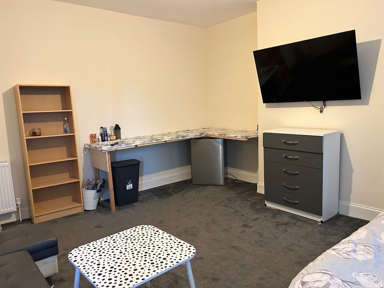 Room Lichfield Road in Bloxwich