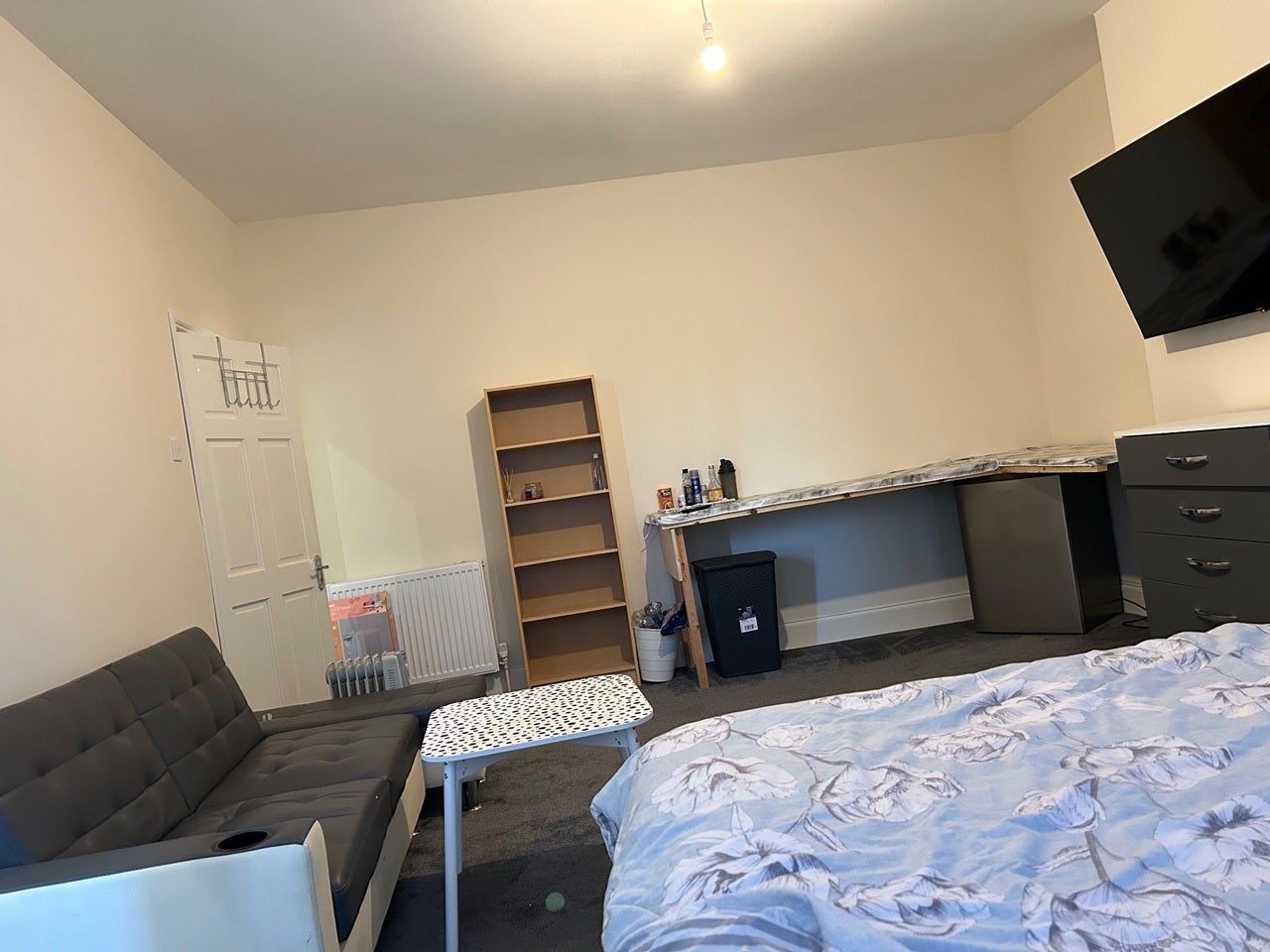 Room Lichfield Road in Bloxwich