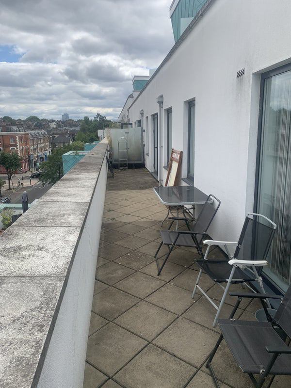 Room Drayton Park in Greater London