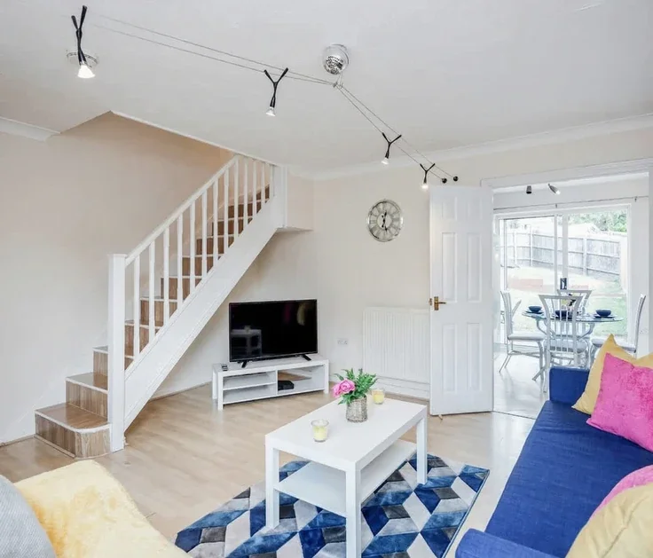 House Dunraven Avenue in Luton