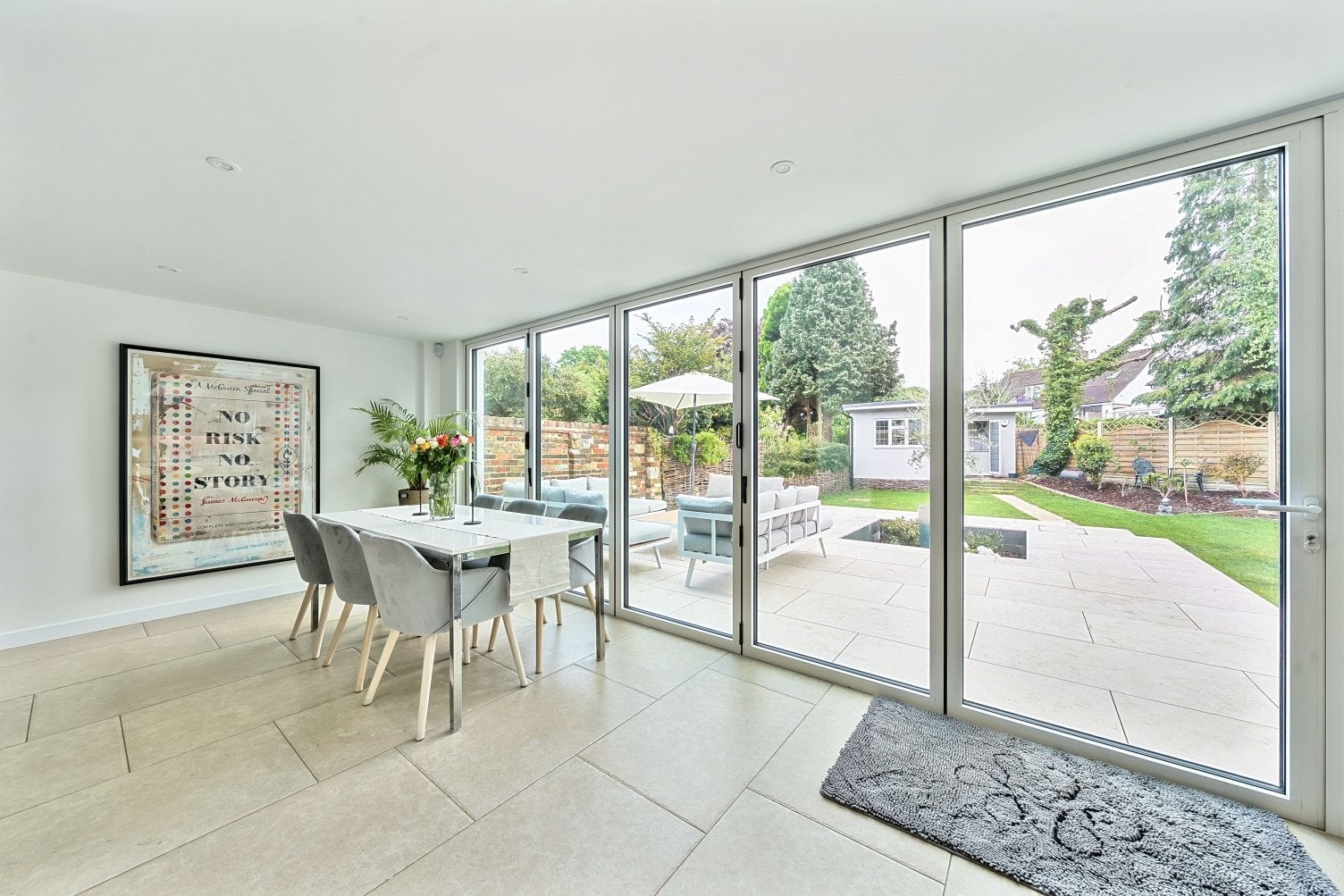 House Radstock Way in Reigate and Banstead