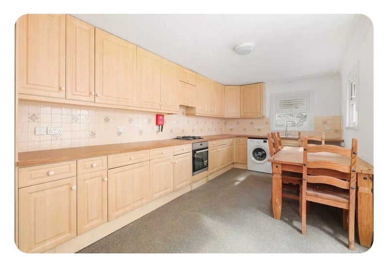 Room Lockhart Street in Greater London