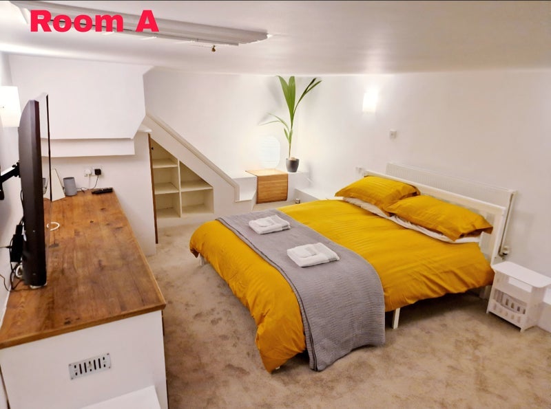 Room Burton Road in Greater London