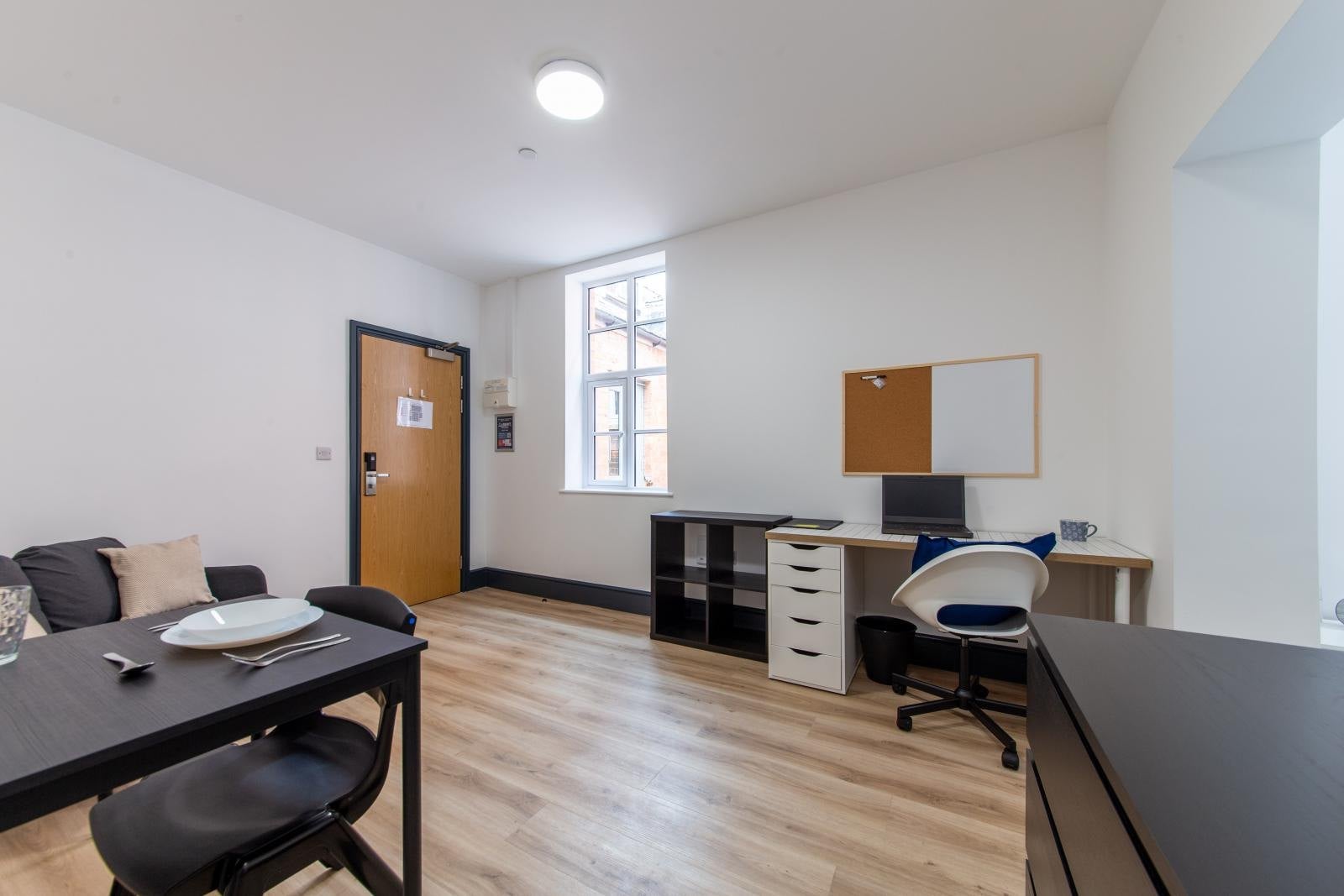 Flat Rectory Gardens in Worcester