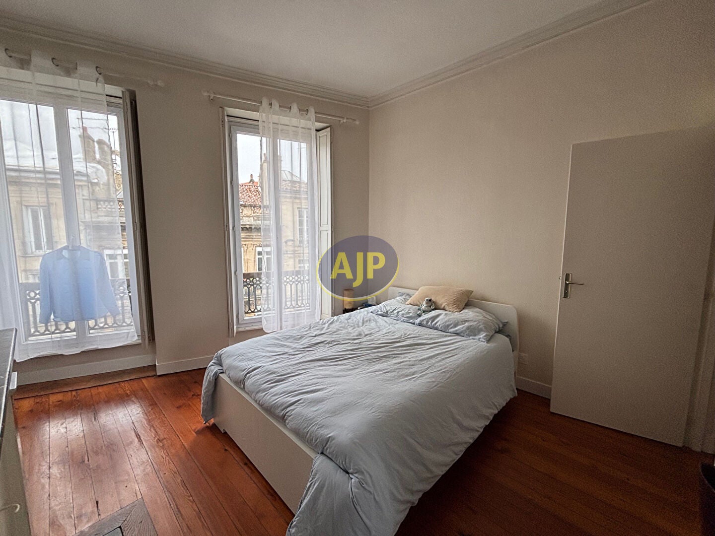 Appartement Route de la Fontbrune à Cours-de-Pile
